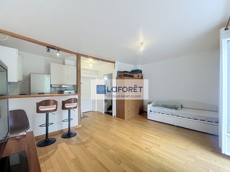 Appartement à louer, 26m², Bougival