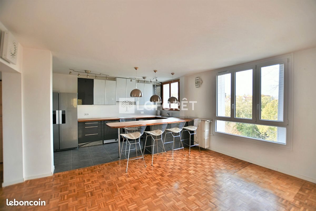 Appartement à louer, 67m², Bougival