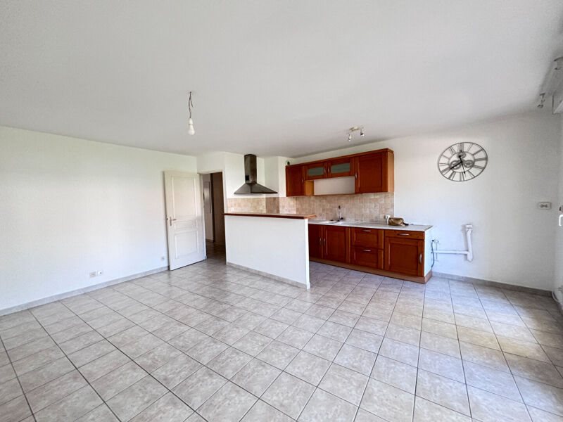 Appartement à louer, 66m², Solliès-Pont