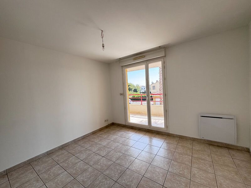 Appartement à louer, 66m², Solliès-Pont