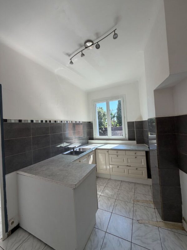 Appartement à louer, 41m², La Farlède