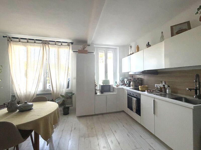Appartement à louer, 52m², Solliès-Pont