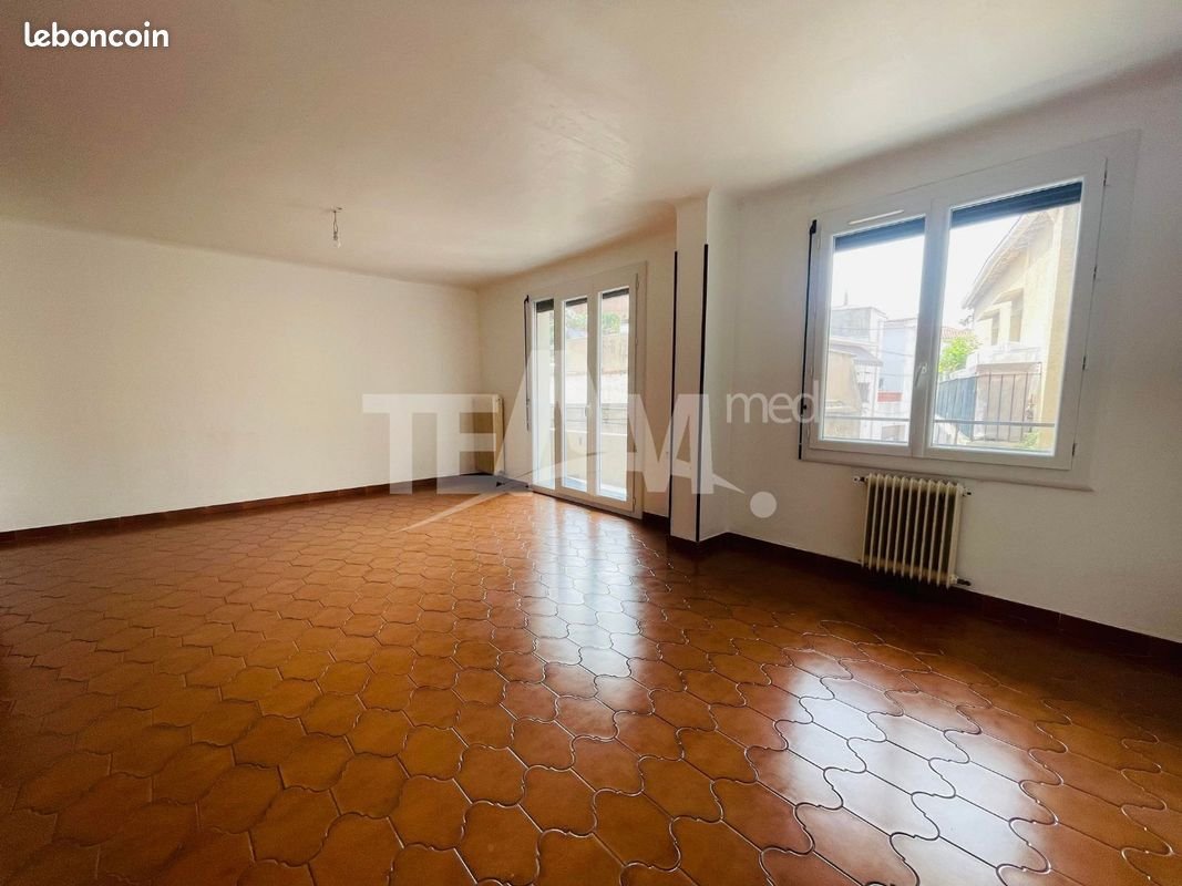 Appartement à louer, 72m², Sète