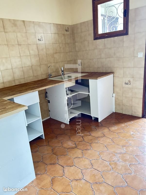Appartement à louer, 72m², Sète