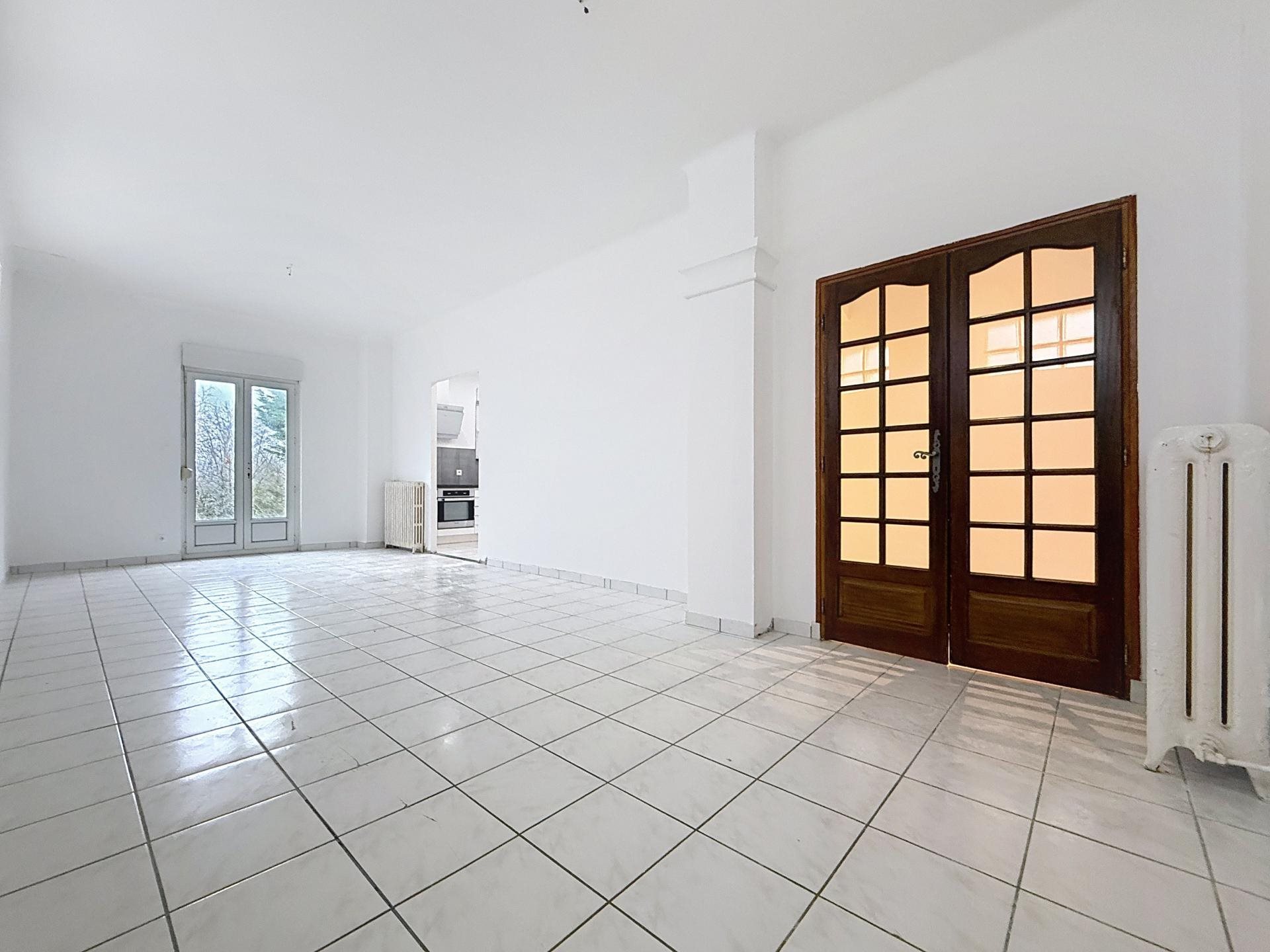 Maison à vendre, 106m², Mont-Saint-Martin