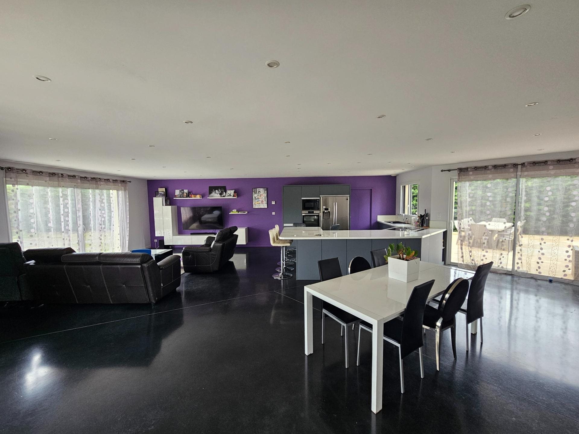 Maison à vendre, 170m², Saint-Rémy-en-Rollat
