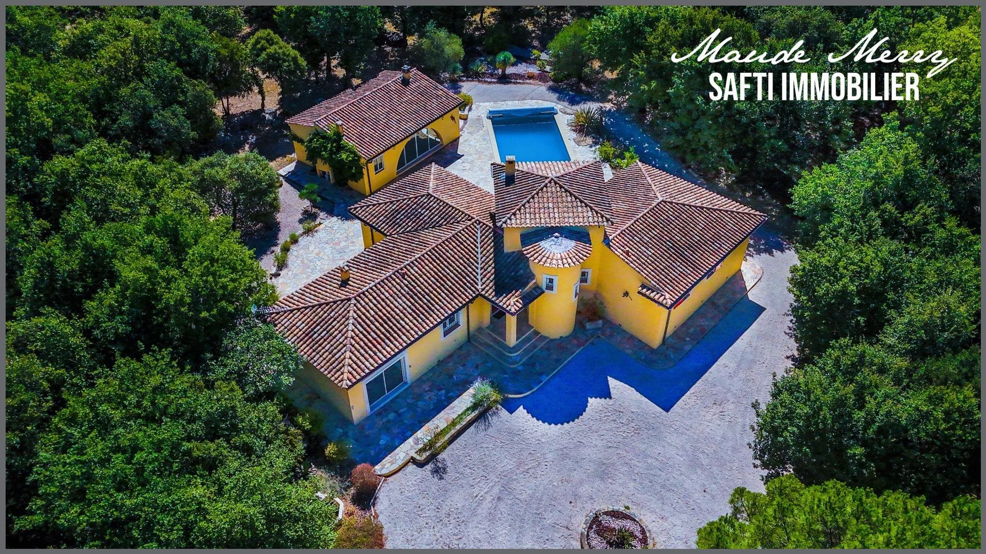Maison à vendre, 165m², Méounes-lès-Montrieux
