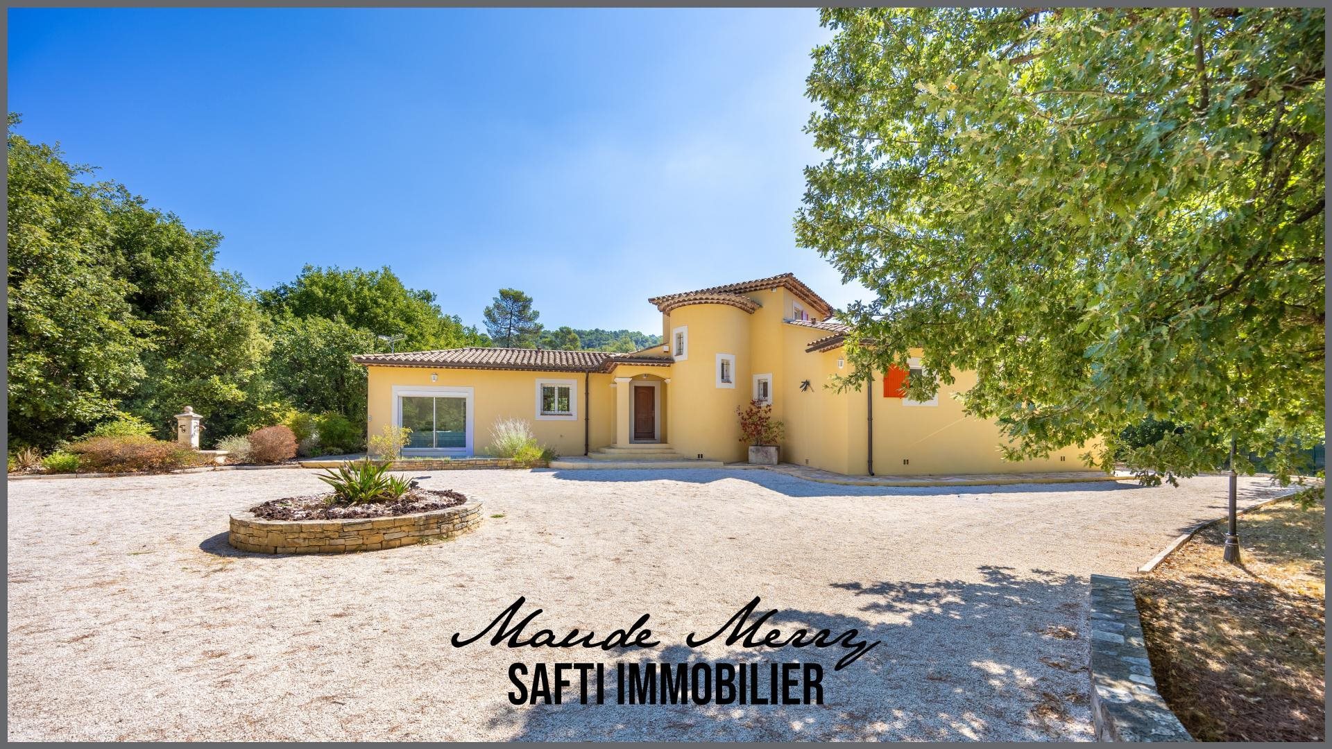 Maison à vendre, 165m², Méounes-lès-Montrieux