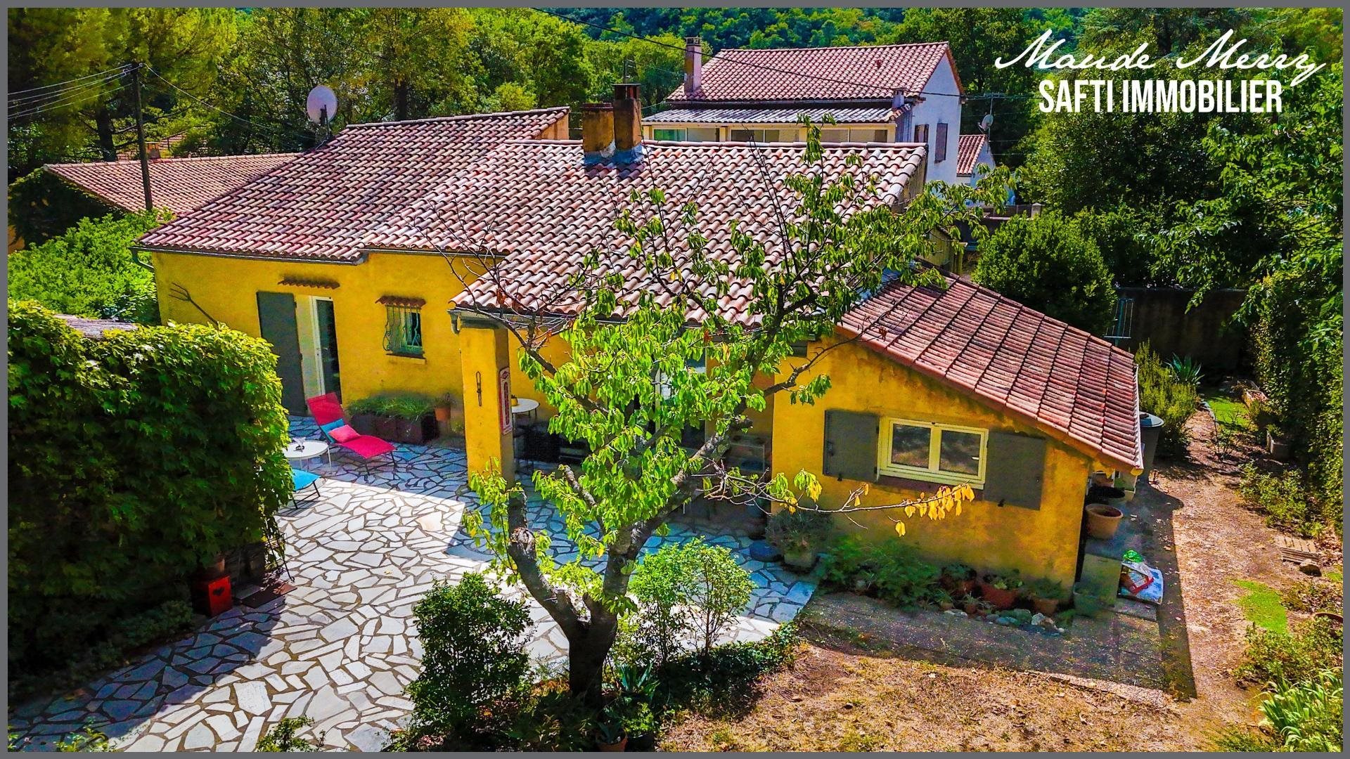Maison à vendre, 80m², La Roquebrussanne