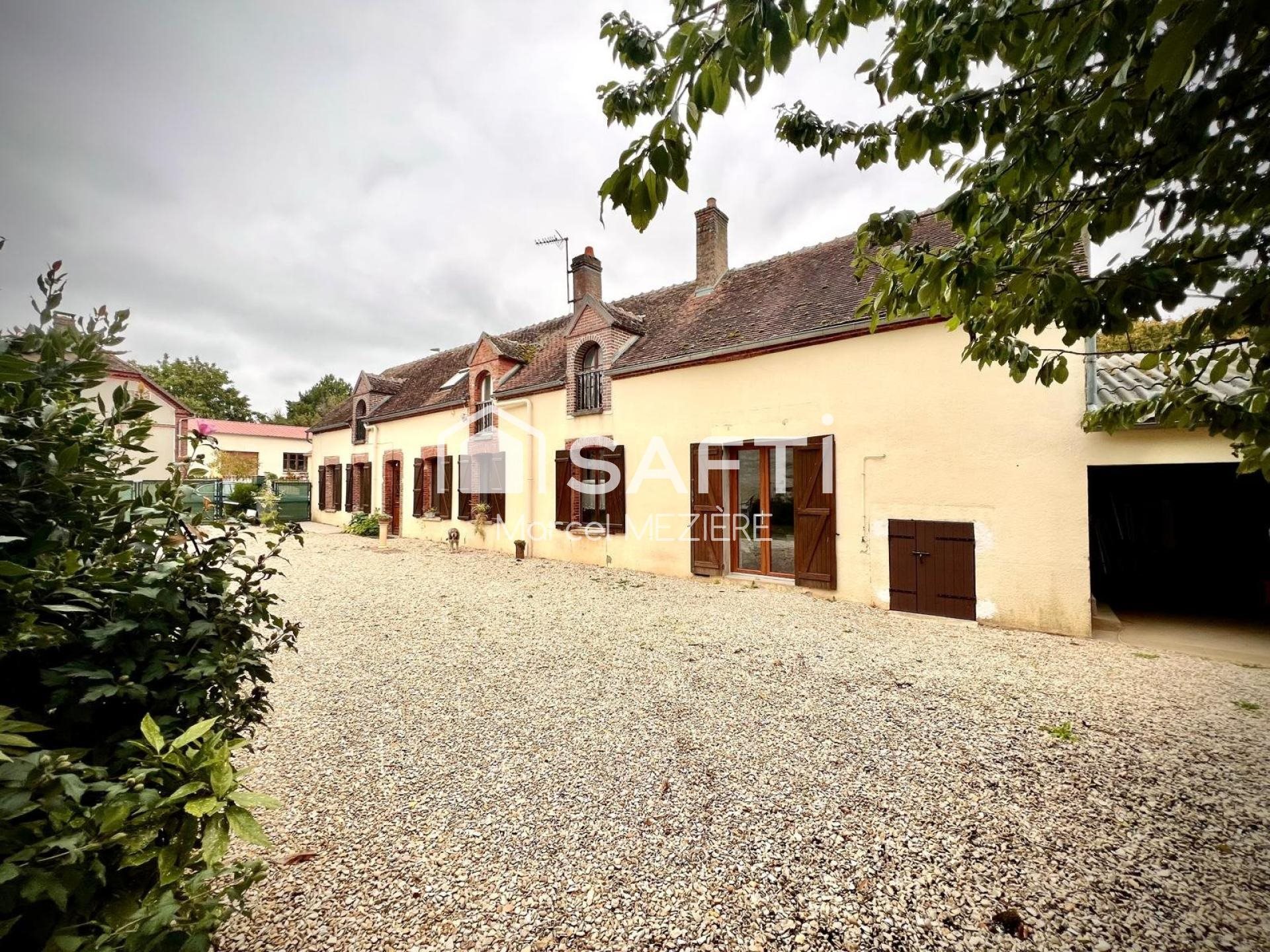 Maison à vendre, 157m², Saint-Maurice-aux-Riches-Hommes