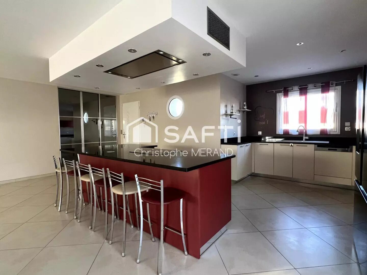 Maison à vendre, 185m², Dangé-Saint-Romain