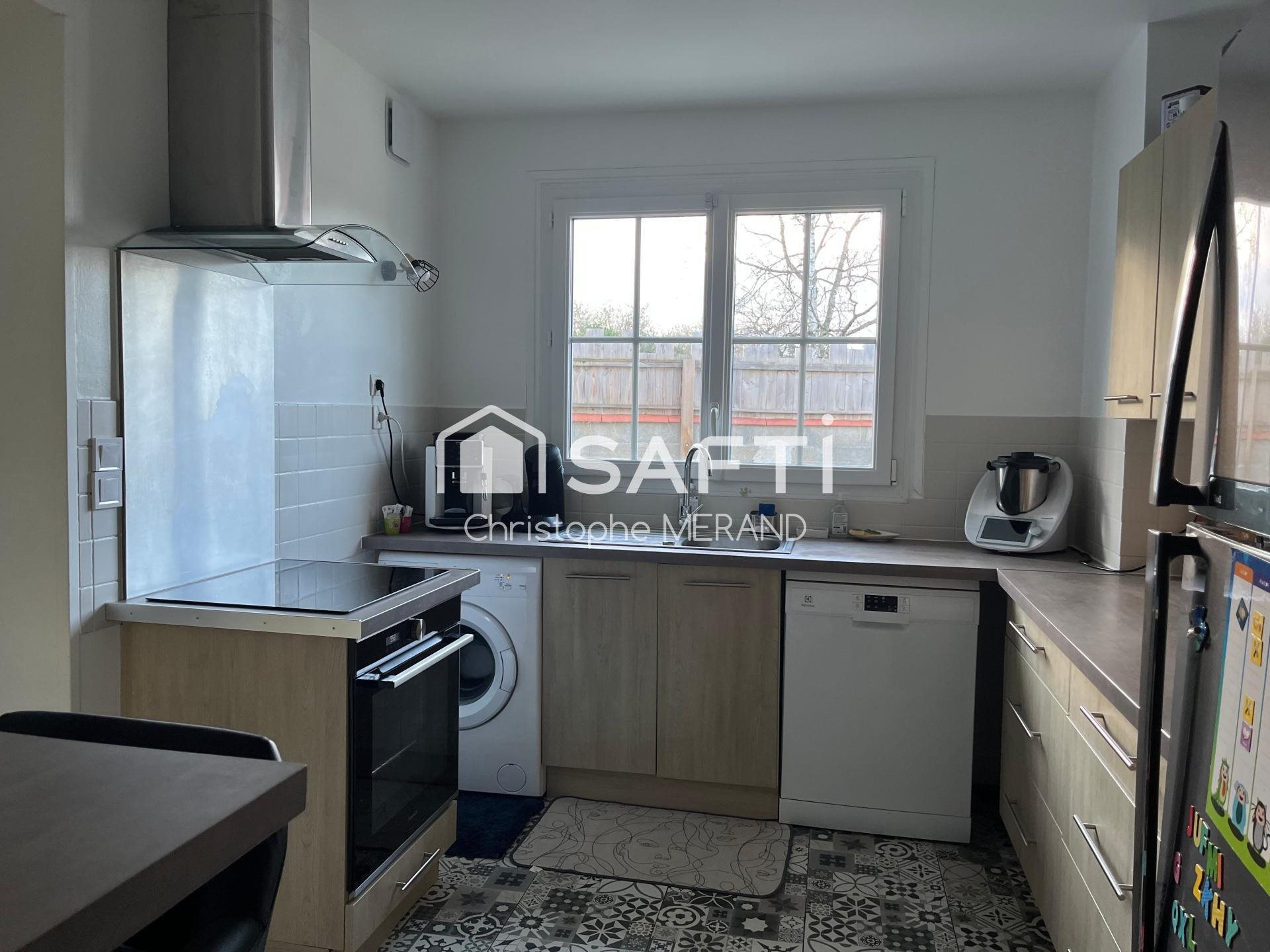 Maison à vendre, 104m², Dangé-Saint-Romain