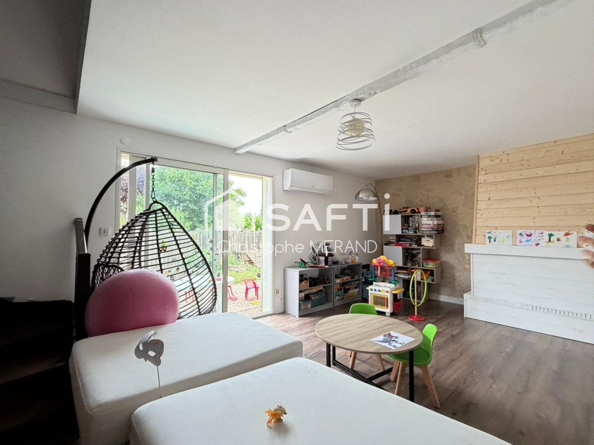 Maison à vendre, 104m², Dangé-Saint-Romain