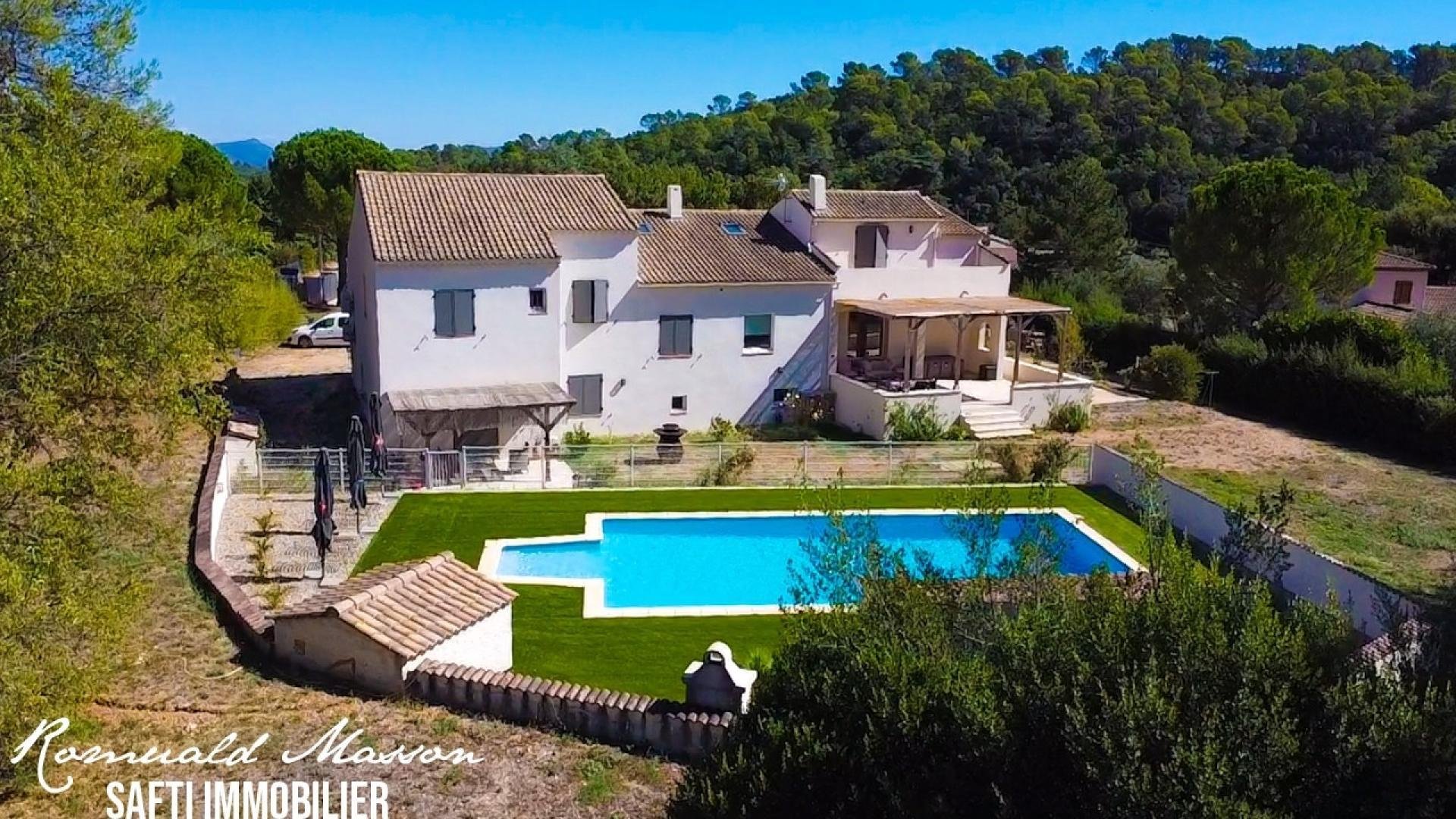 Maison à vendre, 420m², Méounes-lès-Montrieux