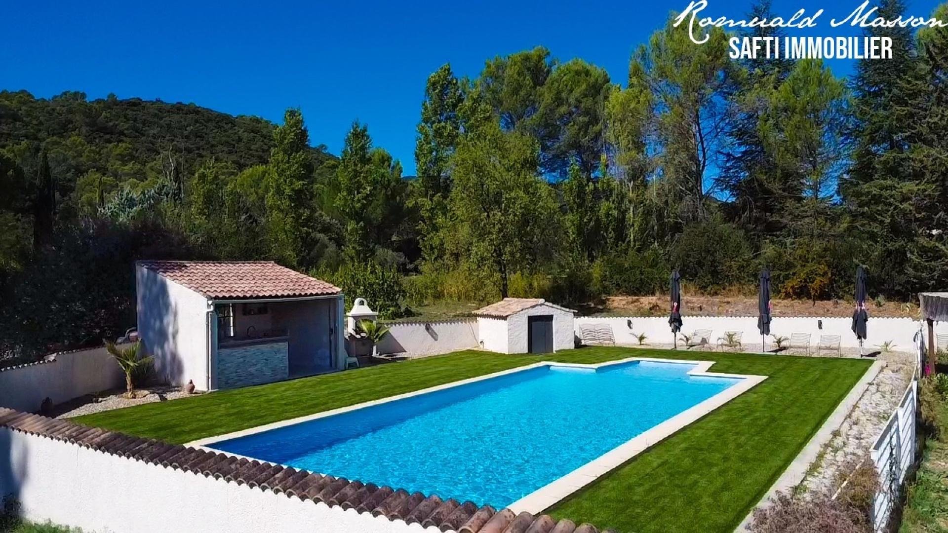 Maison à vendre, 420m², Méounes-lès-Montrieux