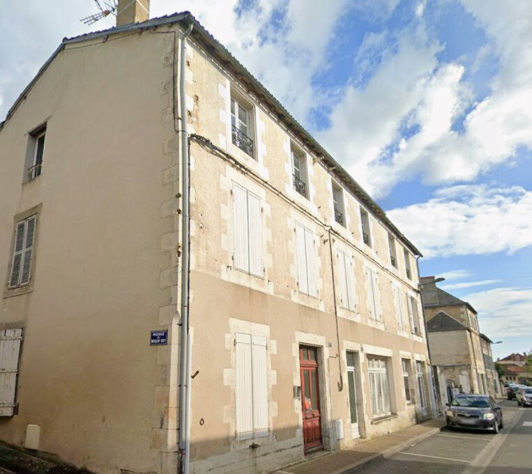 Appartement à vendre, 514m², Montmorillon