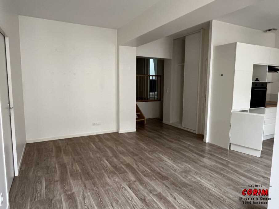 Appartement à louer, 81m², Bordeaux