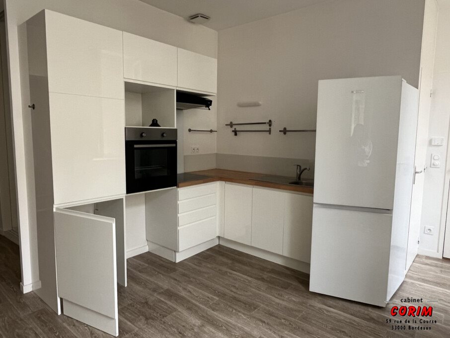 Appartement à louer, 81m², Bordeaux