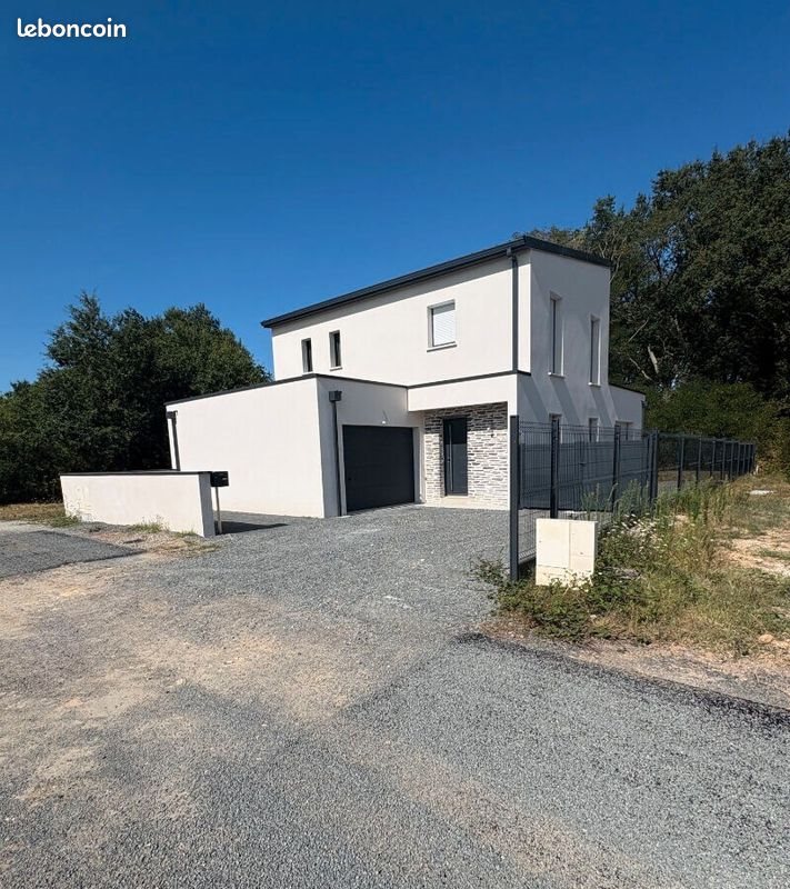Maison à louer, 107m², Baugé