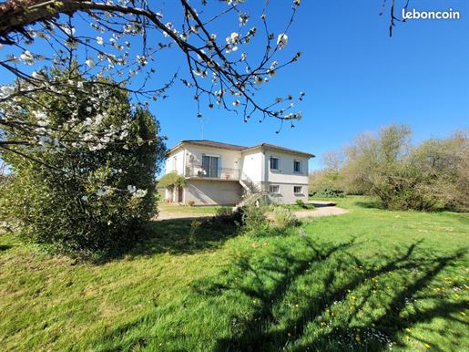 Advert pic 0