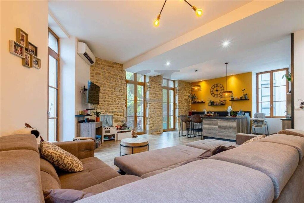 Appartement à louer, 137m², Valréas