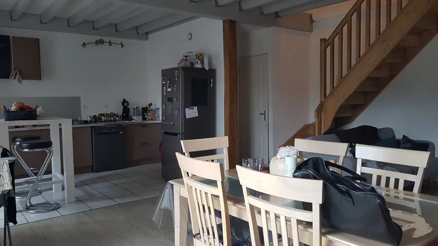 Maison à louer, 90m², Genté