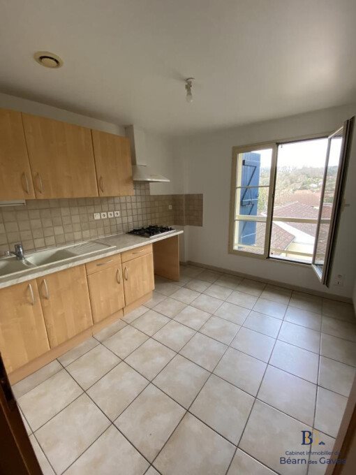 Appartement à louer, 74m², Puyoô