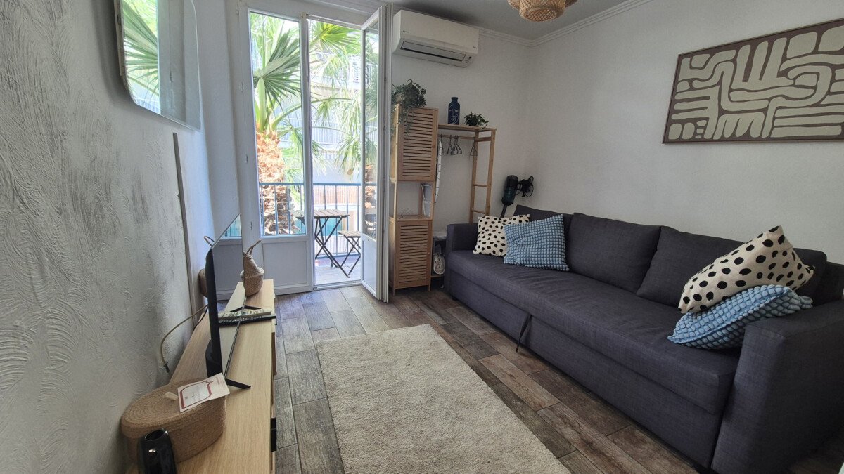 Appartement à louer, 14m², Antibes