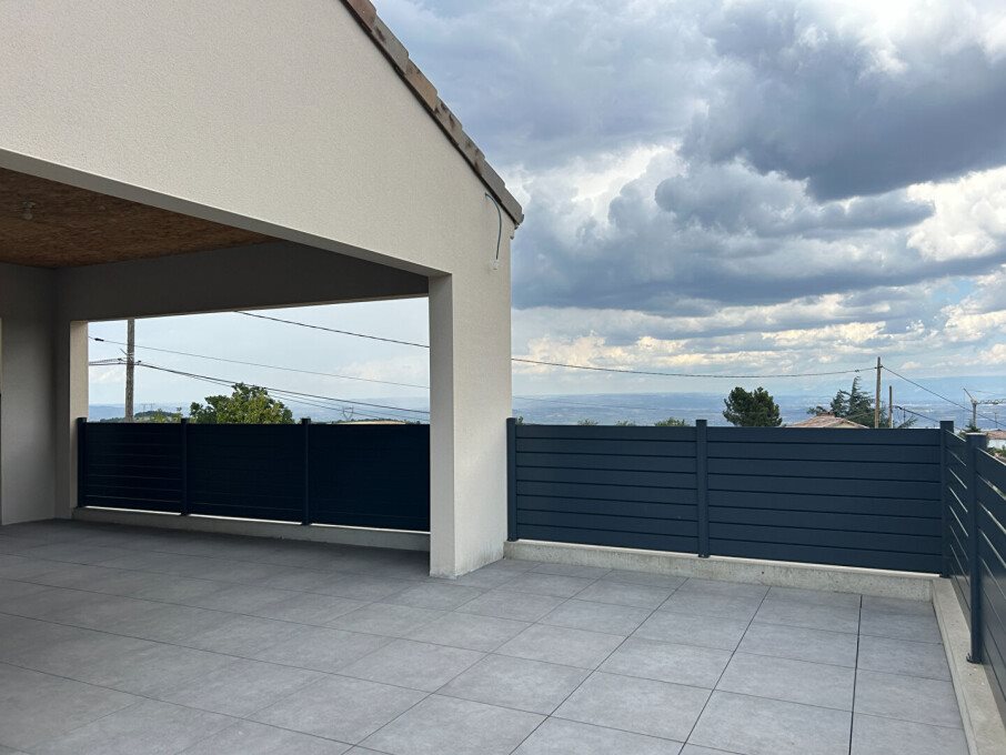 Maison à louer, 164m², Saint-Romain-de-Lerps