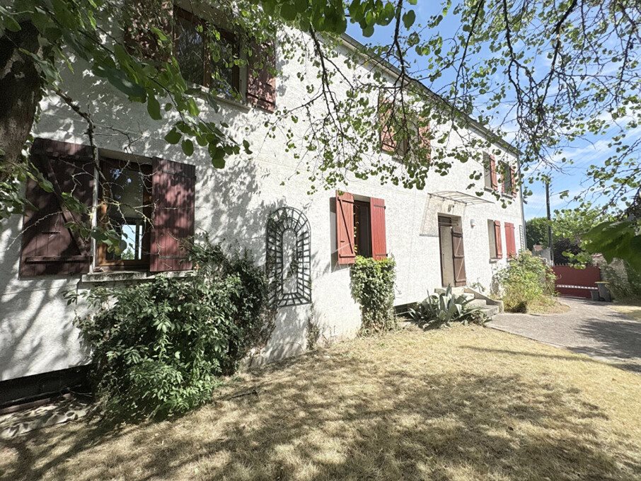 Maison à louer, 223m², Saint-Thibault-des-Vignes