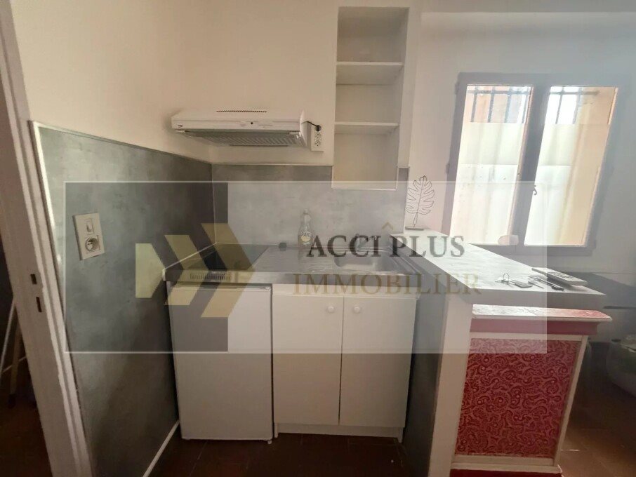 Appartement à louer, 19m², Nîmes