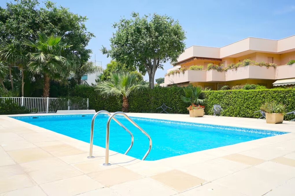 Appartement à louer, 40m², Antibes