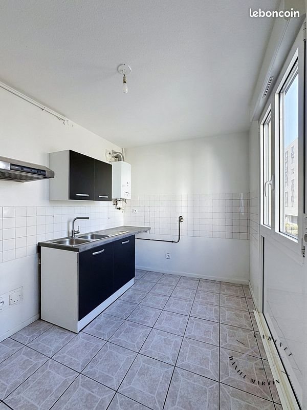 Appartement à louer, 60m², Bègles