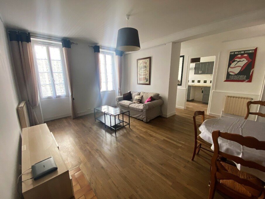 Maison à louer, 77m², Jarnac