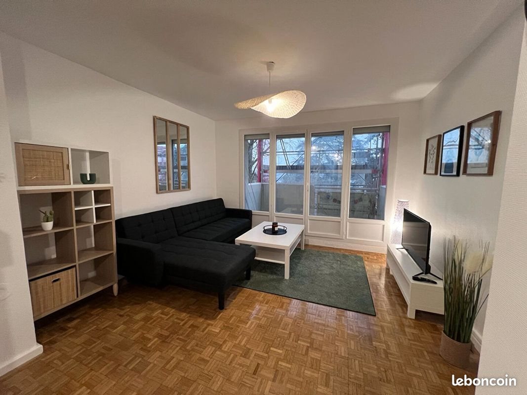 Appartement à louer, 64m², Ecully