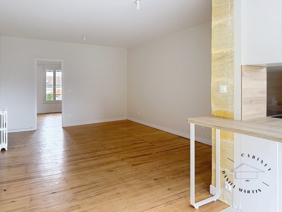 Appartement à louer, 49m², Bègles