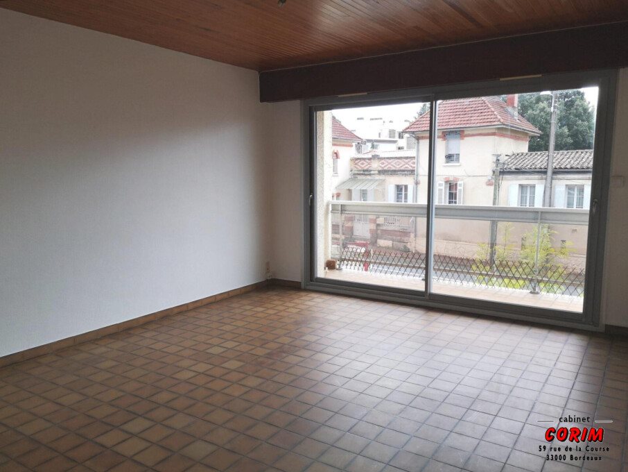 Appartement à louer, 67m², Talence