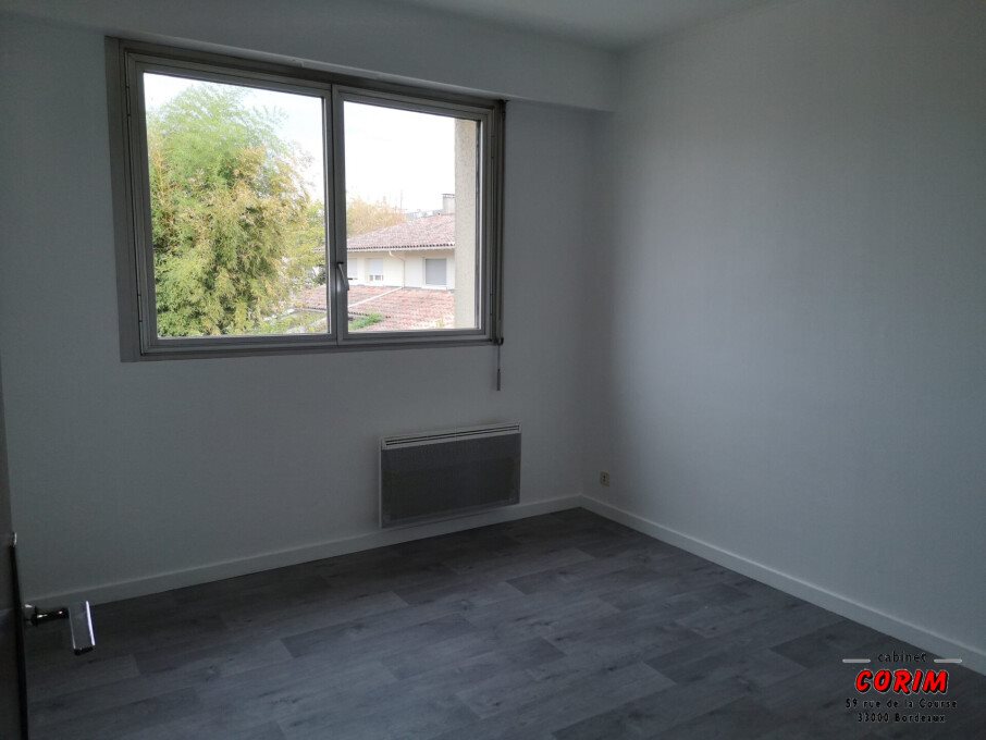 Appartement à louer, 67m², Talence