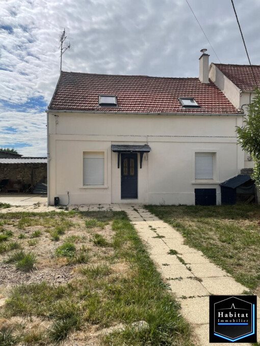 Maison à louer, 74m², Vailhauquès