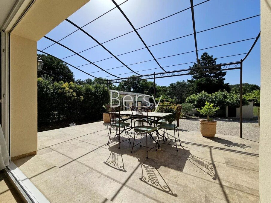 Maison à louer, 5m², Pernes-les-Fontaines