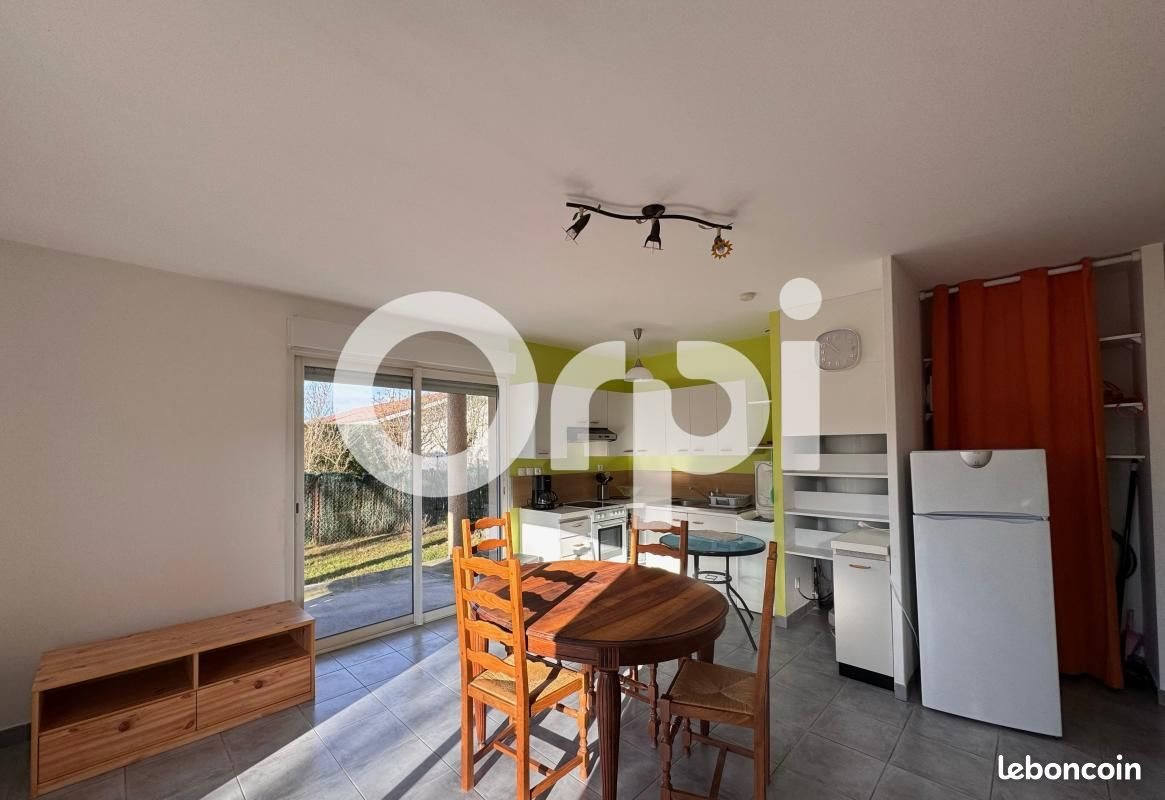 Appartement à louer, 56m², Saint-Etienne-de-Saint-Geoirs