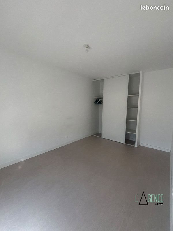Appartement à louer, 43m², Lormont