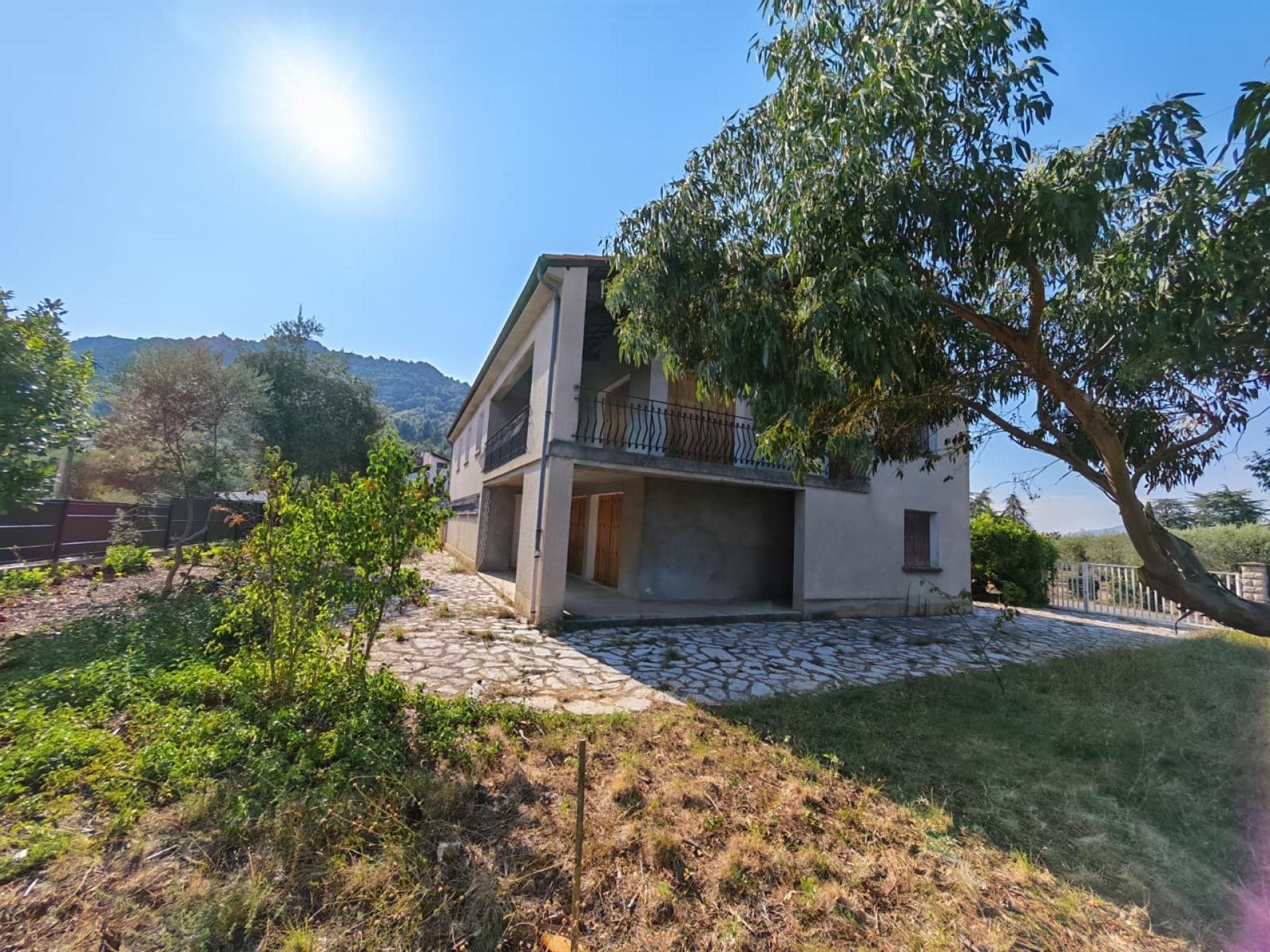 Maison à vendre, 182m², Château-Arnoux-Saint-Auban