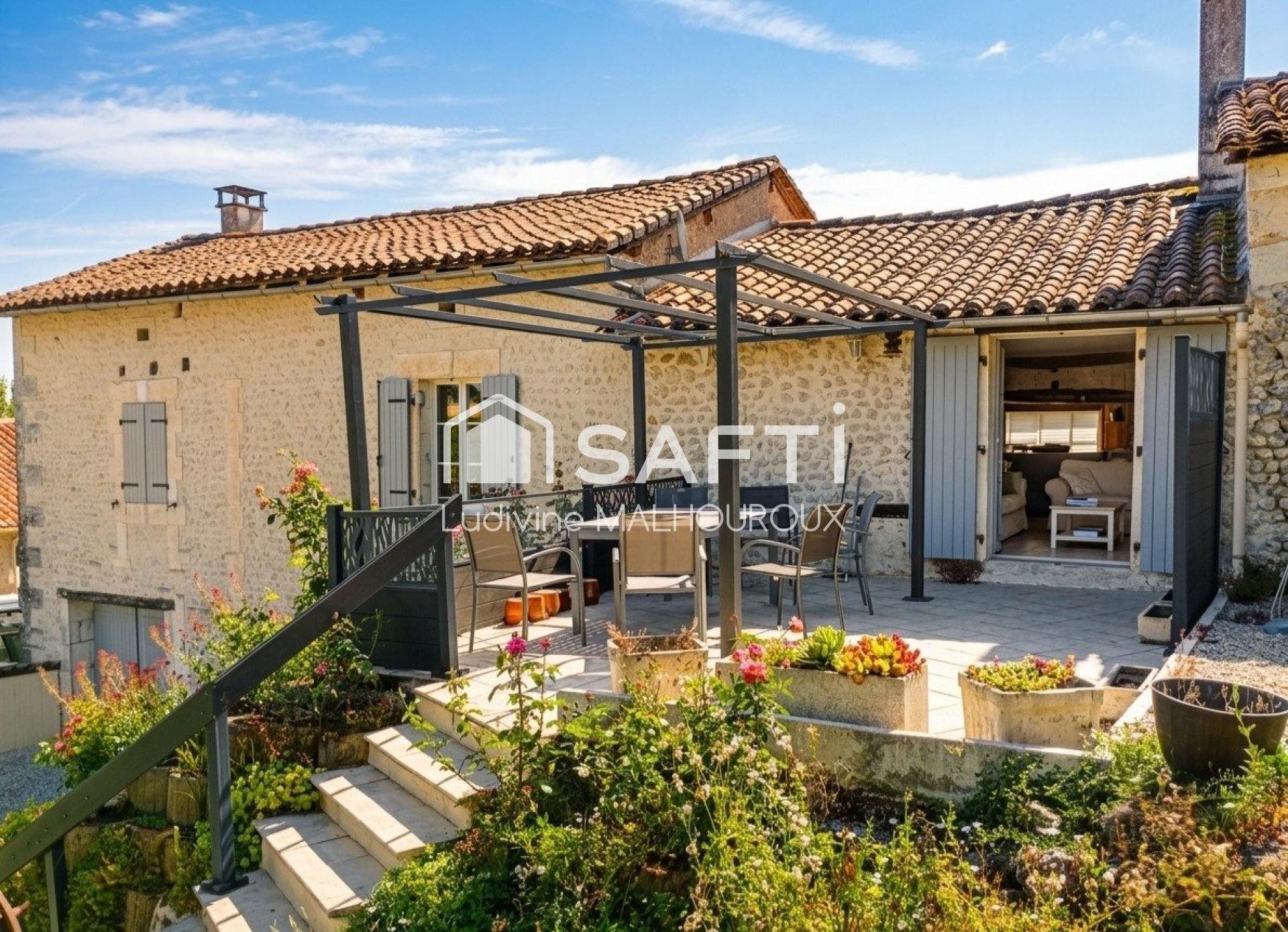 Maison à vendre, 130m², Salles-Lavalette