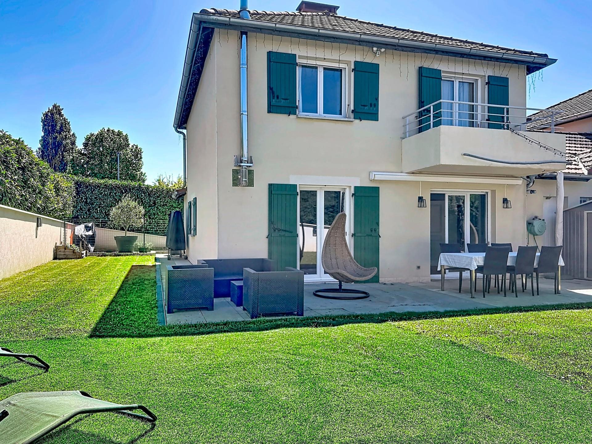 Maison à vendre, 110m², Prévessin-Moëns