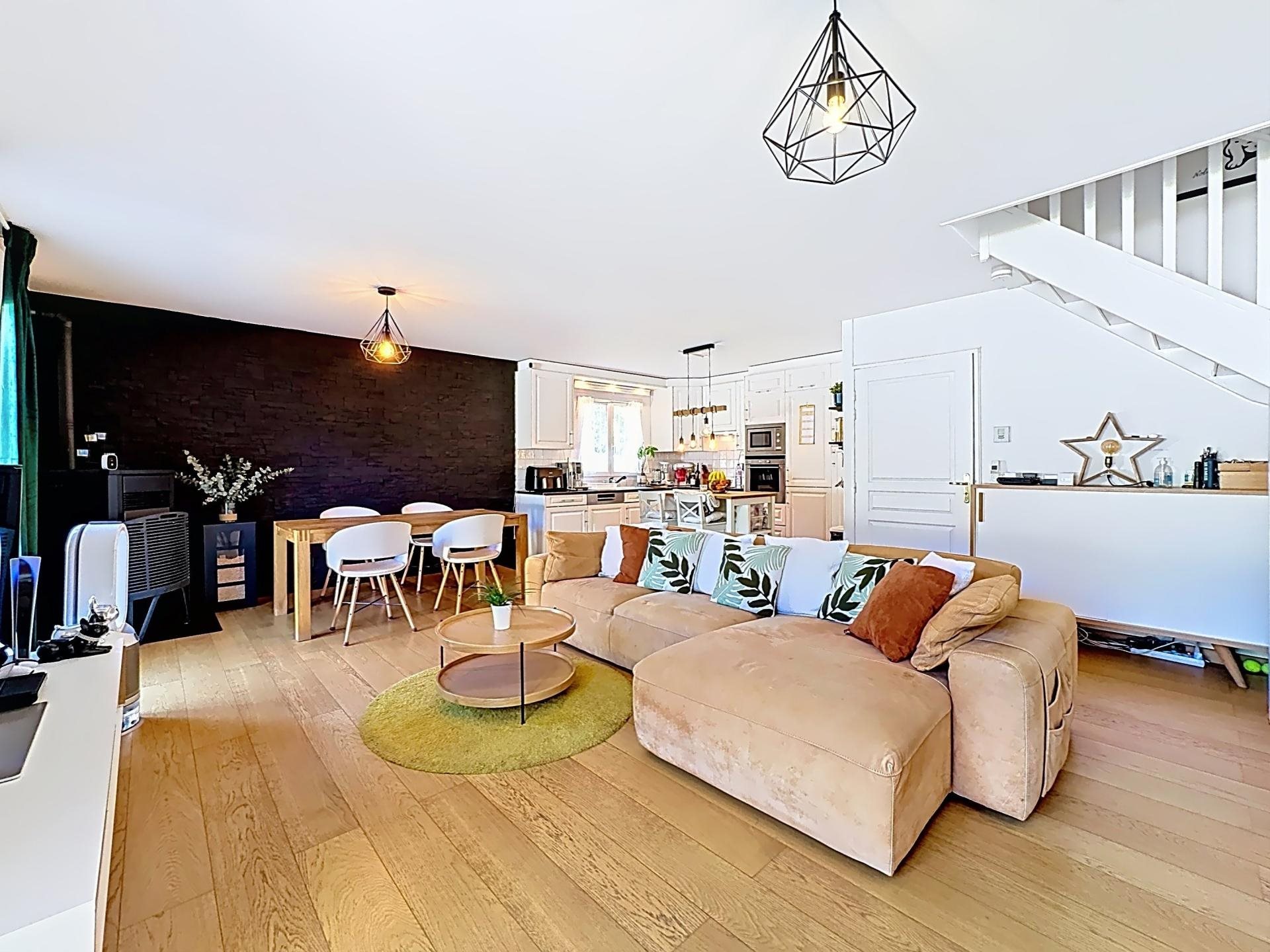 Maison à vendre, 110m², Prévessin-Moëns