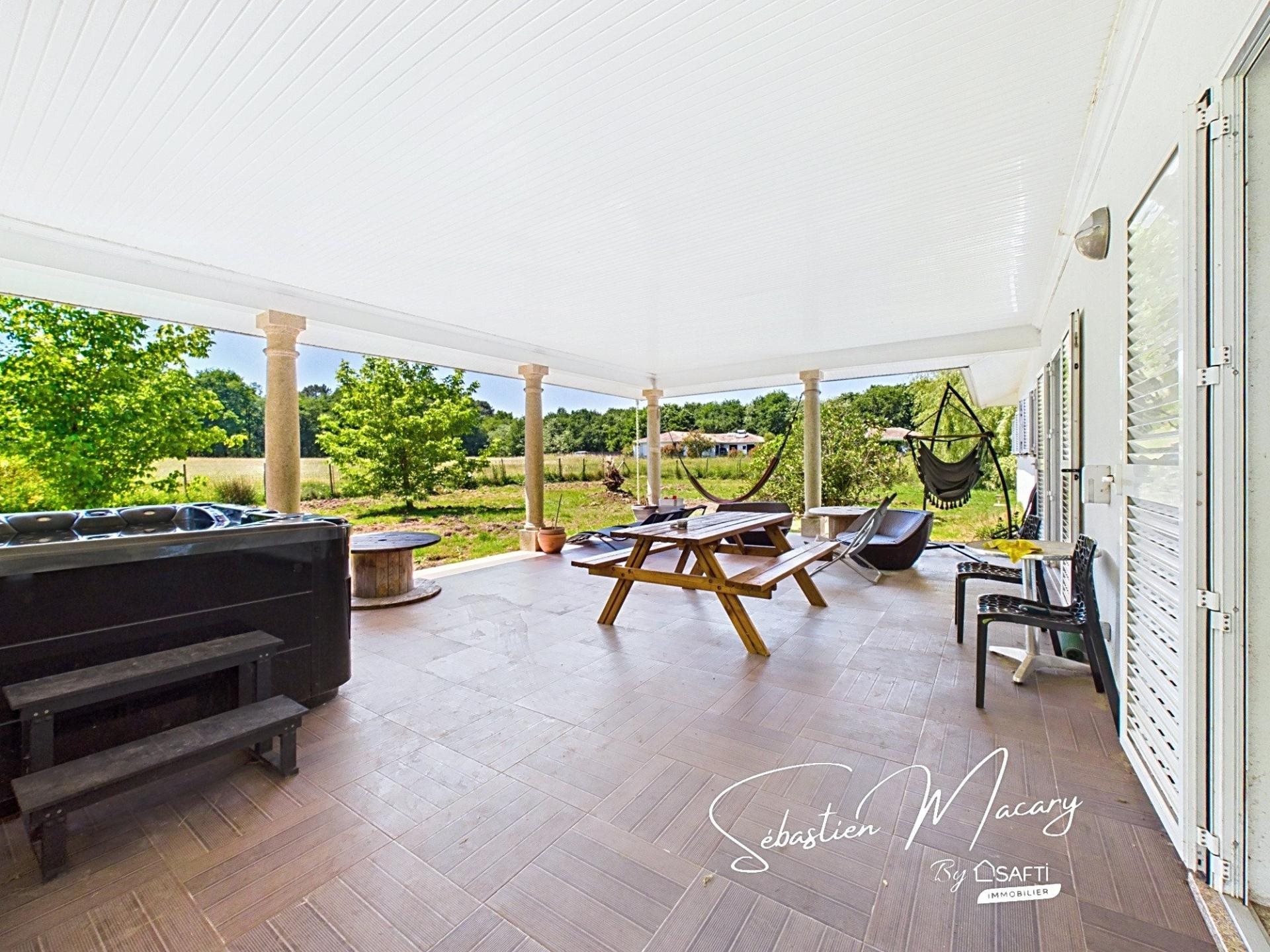 Maison à vendre, 213m², Le Taillan-Médoc