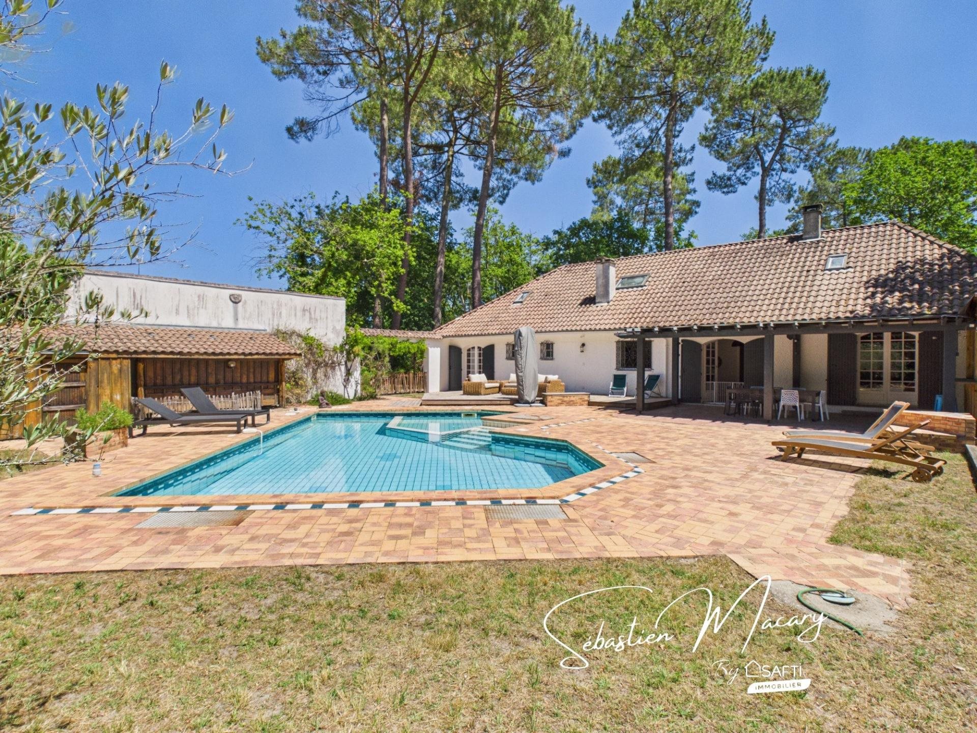 Maison à vendre, 230m², Cestas