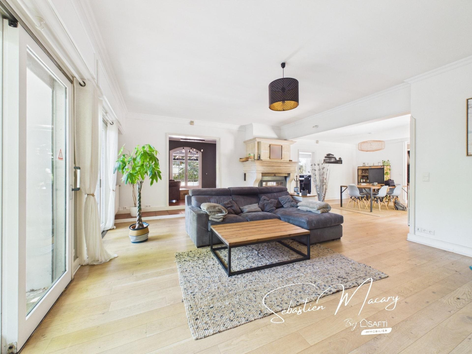 Maison à vendre, 230m², Cestas