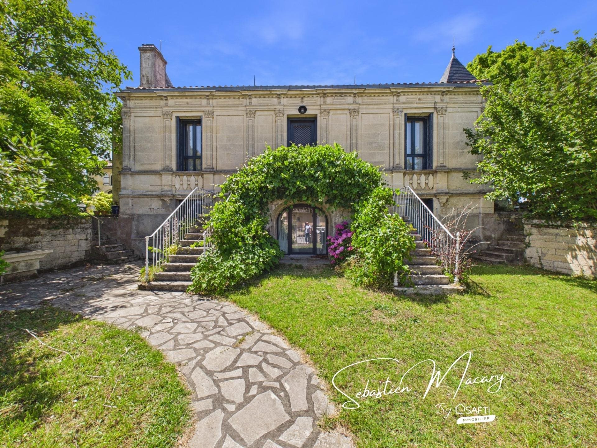 Maison à vendre, 275m², Salleboeuf